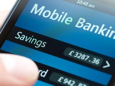 Mobile banking có tính năng chuyển tiền nhanh 24/7 hay không