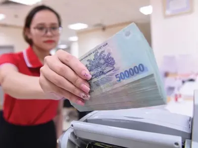 2 triệu tỷ đồng dư nợ ngân hàng bị ảnh hưởng bởi dịch, lĩnh vực nào chiếm tỷ trọng lớn nhất?