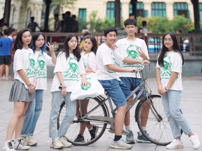 Cobtain được lập nên từ 7 bạn học sinh đang theo học tại các trường trung học BVIS, Concordia, BIS và Archimedes trên địa bàn thành phố Hà Nội