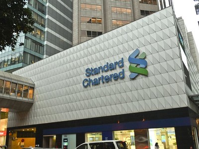Standard Chartered cung cấp khoản tín dụng có hạn mức 100 tỷ đồng cho May 10 sản xuất khẩu trang