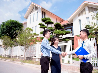 Đến cuối tháng 7/2021, tín dụng đối với lĩnh vực bất động sản tăng 9,88%, chứng khoán tăng 1,3% so với cuối năm 2020