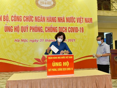 Cán bộ, công chức Ngân hàng Nhà nước ủng hộ Quỹ phòng, chống dịch Covid-19