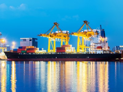 Standard Chartered dự báo tăng trưởng GDP của Việt Nam năm 2021 là 4,7%