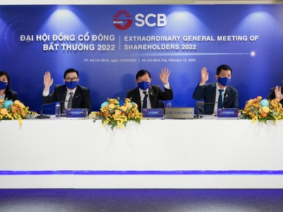 Đoàn Chủ tọa đoàn làm việc tại Đại hội.