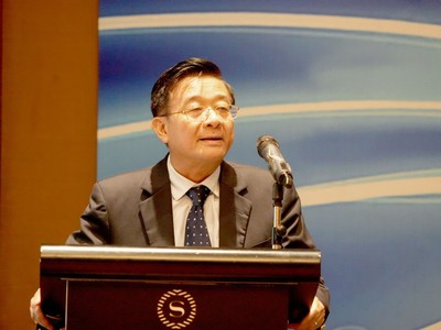 Ông Nguyễn Quốc Hùng, Phó chủ tịch, Tổng Thư ký Hiệp hội Ngân hàng Việt Nam phát biểu tại Hội thảo