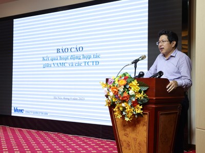 Ông Lê Văn Hùng, Phó Tổng giám đốc VAMC phát biểu tại Hội nghị.