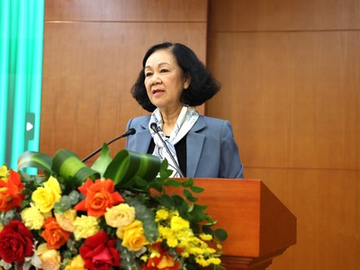 Bà Trương Thị Mai, Uỷ viên Bộ Chính trị, Thường Trực Ban Bí thư, Trưởng Ban Tổ chức Trung ương phát biểu tại Hội nghị Tổng kết công tác năm 2023, triển khai nhiệm vụ năm 2024 của Ban Kinh tế Trung ương.