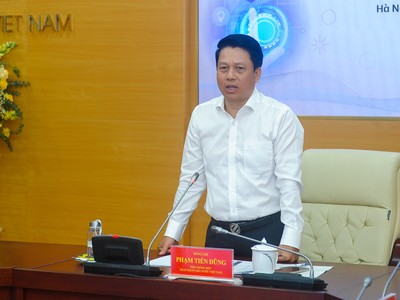 Ông Phạm Tiến Dũng, Phó Thống đốc NHNN phát biểu tại hội thảo