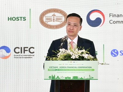 Phó Thống đốc NHNN Phạm Quang Dũng phát biểu tại tạo đàm