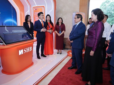 Phó Chủ tịch SHB Đỗ Quang Vinh giới thiệu giải pháp thanh toán tích hợp tại ngày Chuyển đổi số ngành ngân hàng