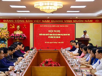 Điều động và bổ nhiệm hai Phó trưởng Ban Chính sách, chiến lược Trung ương