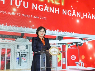 Thống đốc NHNN Nguyễn Thị Hồng phát biểu tại sự kiện.