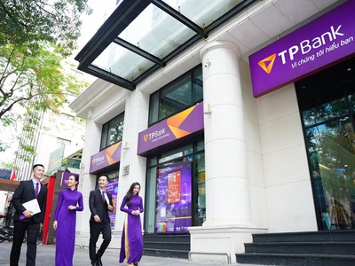 Trong bối cảnh thị trường còn nhiều thách thức, TPBank tiếp tục duy trì tăng trưởng lợi nhuận tích cực và đẩy mạnh chuyển đổi số. Việc tăng vốn, mở rộng hệ sinh thái tài chính và đồng hành cùng cộng đồng giúp ngân hàng củng cố nền tảng cho giai đoạn phát triển tiếp theo.