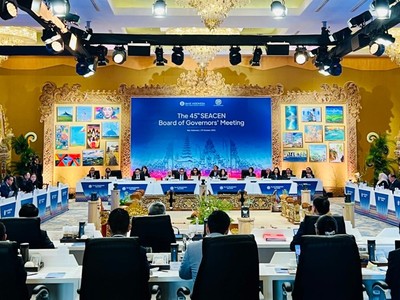 Hội nghị có sự tham dự của các Thống đốc và đại diện lãnh đạo cấp cao đến từ 19 NHTW và cơ quan quản lý tiền tệ các nước thành viên SEACEN, các NHTW đối tác, Ngân hàng Thanh toán Quốc tế (BIS) cùng các nhà nghiên cứu và học giả đến từ các trường đại học và các viện nghiên cứu.