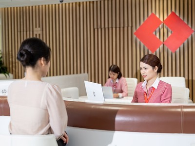 Techcombank (TCB): Lợi nhuận năm 2025 đạt 32,5 nghìn tỷ đồng