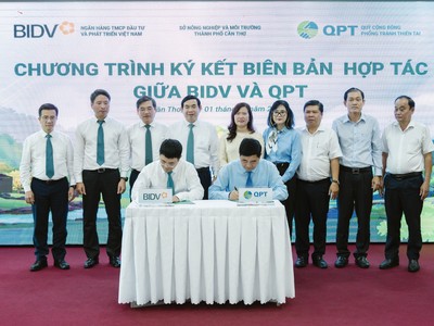 Đại diện Lãnh đạo QPT và BIDV ký kết Biên bản hợp tác