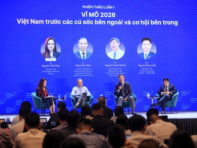 Các diễn giả thảo luận tại Diễn đàn