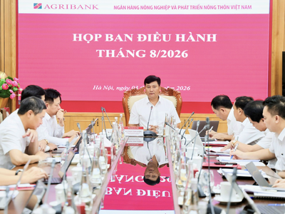 Ông Phạm Toàn Vượng, Phó Bí thư Đảng ủy, Thành viên HĐTV, Tổng Giám đốc Agribank phát biểu khai mạc Hội nghị