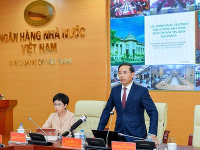 Thống đốc Ngân hàng Nhà nước Phạm Đức Ấn phát biểu kết luận Hội nghị