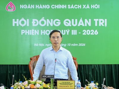 Thống đốc Ngân hàng Nhà nước Việt Nam (NHNN), Chủ tịch HĐQT NHCSXH Phạm Đức Ấn phát biểu tại cuộc họp.