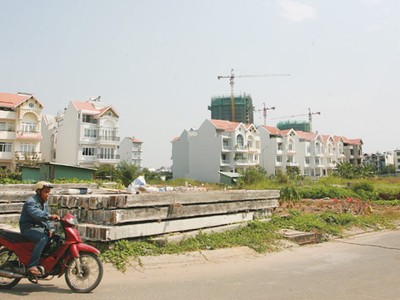 Nhiều khách hàng “chết đứng” vì đất nền dự án