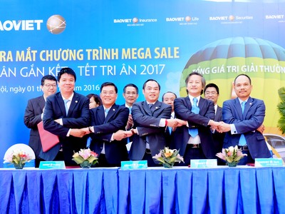 Bảo Việt thu về gần 500 tỷ đồng sau 2 tuần triển khai chương trình tri ân khách hàng
