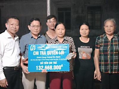 Một khách hàng được Fubon Life Việt Nam chi trả bảo hiểm hơn 130 triệu đồng 