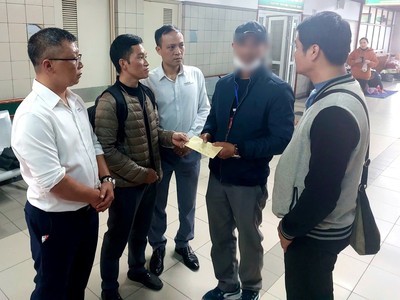 Bảo hiểm Tasco thăm hỏi các nạn nhân và gia đình