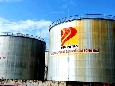 Tổng kho xăng dầu của Dầu khí Nam Sông Hậu chưa triển khai lắp đặt và kết nối thiết bị đo mức bồn bể tự động nên không được nhập khẩu xăng dầu.