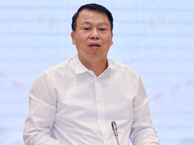 Thứ trưởng Bộ Tài chính Nguyễn Đức Chi trả lời tại họp báo Chính phủ chiều 29/10.