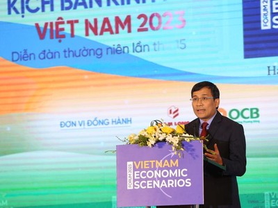 Thứ trưởng Bộ Ngoại giao Nguyễn Minh Vũ phát biểu tại Diễn đàn Kịch bản Kinh tế Việt Nam lần thứ 15 sáng 11/1.