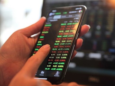 Hoãn áp dụng quy định công nhận nhà đầu tư chứng khoán chuyên nghiệp là một nội dung quan trọng của Nghị định 08 sửa đổi quy định về phát hành trái phiếu riêng lẻ.