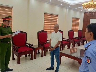 Công an tỉnh Đồng Nai đọc lệnh bắt tạm giam Bùi Vĩnh Tuấn, Giám đốc Công ty cổ phần Đầu tư xây dựng địa ốc Đại Tuấn Phát ngày 23/4.