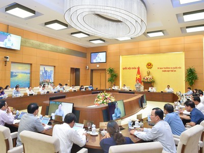 Tiếp cận nhà ở xã hội hạn chế, thi vào cấp 3 khó hơn thi đại học...