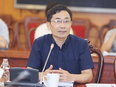 Bị can Trịnh Thanh Hùng, cựu Phó Vụ trưởng Vụ Khoa học và Công nghệ các ngành kinh tế kỹ thuật (Bộ KHCN).