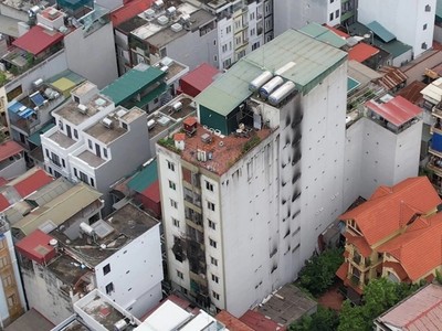 Chung cư mini ở ngõ 70 Khương Hạ, nơi vừa xảy ra vụ cháy khiến 56 người tử vong.