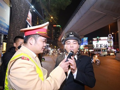 Bộ Công an kiên định đề xuất "nồng độ cồn bằng 0" trong dự thảo Luật Trật tự An toàn giao thông đường bộ vừa trình Quốc hội (Ảnh minh hoạ)