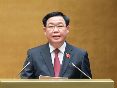 Chủ tịch Quốc hội Vương Đình Huệ phát biểu khai mạc Kỳ họp bất thường thứ 5 Quốc hội khoá XV sáng 15/1 (Ảnh: quochoi.vn)