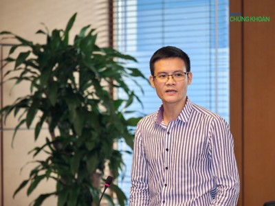 Ông Nguyễn Văn Đỉnh, chuyên gia pháp lý bất động sản phát biểu tại toạ đàm (Ảnh: M.Minh)