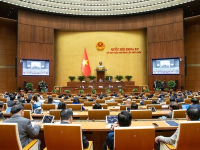 Quốc hội họp bàn thông qua cơ cấu tổ chức Chính phủ mới vào chiều 18/2.