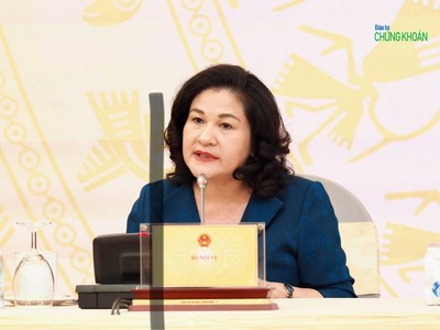 Thứ trưởng Bộ Nội vụ Nguyễn Thị Hà thông tin tại buổi họp báo chiều 3/7 (Ảnh: M.Minh)