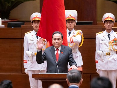 Tân Chủ tịch Quốc hội khoá XVI Trần Thanh Mẫn làm lễ tuyên thệ nhậm chức sáng 6/4 (Ảnh: Quốc hội)