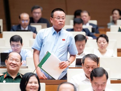 Đại biểu Quốc hội Nguyễn Như So (đoàn Bắc Ninh) phát biểu tại hội trường sáng 21/4 (Ảnh: Quốc hội)