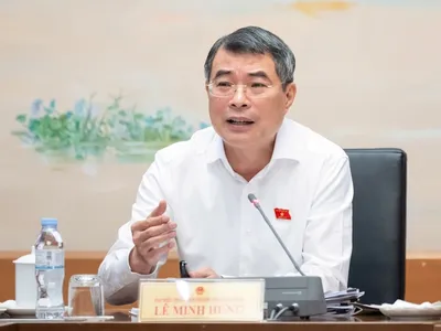 Thủ tướng Chính phủ Lê Minh Hưng phát biểu thảo luận tại tổ 11 (gồm đoàn Hải Phòng, Quảng Ngãi) chiều 21/4