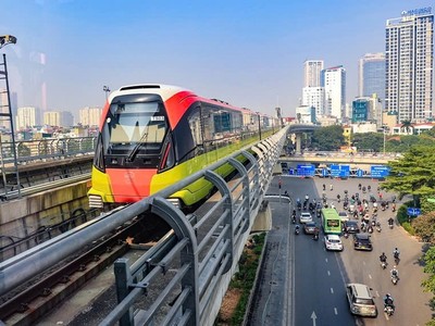 Theo Quy hoạch giao thông vận tảỉ của Hà Nội, đến năm 2030 sẽ hoàn thành đầu tư xây dựng khoảng 417,8km đường sắt đô thị .