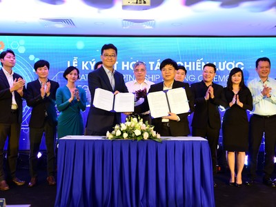 Lễ ký kết hợp tác chiến lược toàn diện giữa Egroup và Samsung Việt Nam 