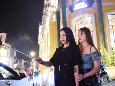 Sapa nhộn nhịp trở lại sau dịch