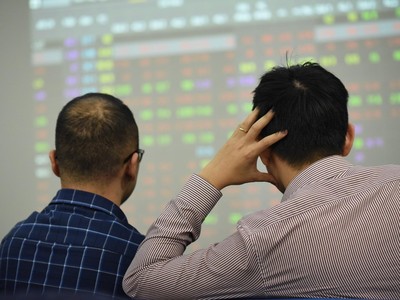 Thị trường phái sinh: Sức đề kháng mạnh mẽ