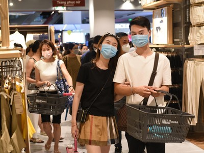 Chen chân mua sắm trong cửa hàng MUJI đầu tiên tại Hà Nội