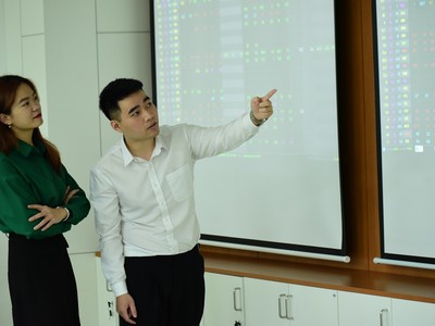 Cơ hội từ dòng vốn xoay chiều